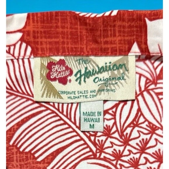 Hilo Hattie Hawaiian Shirt Women’s Medium Red White Palm Print Aloha Button Up. - Picture 3 of 3